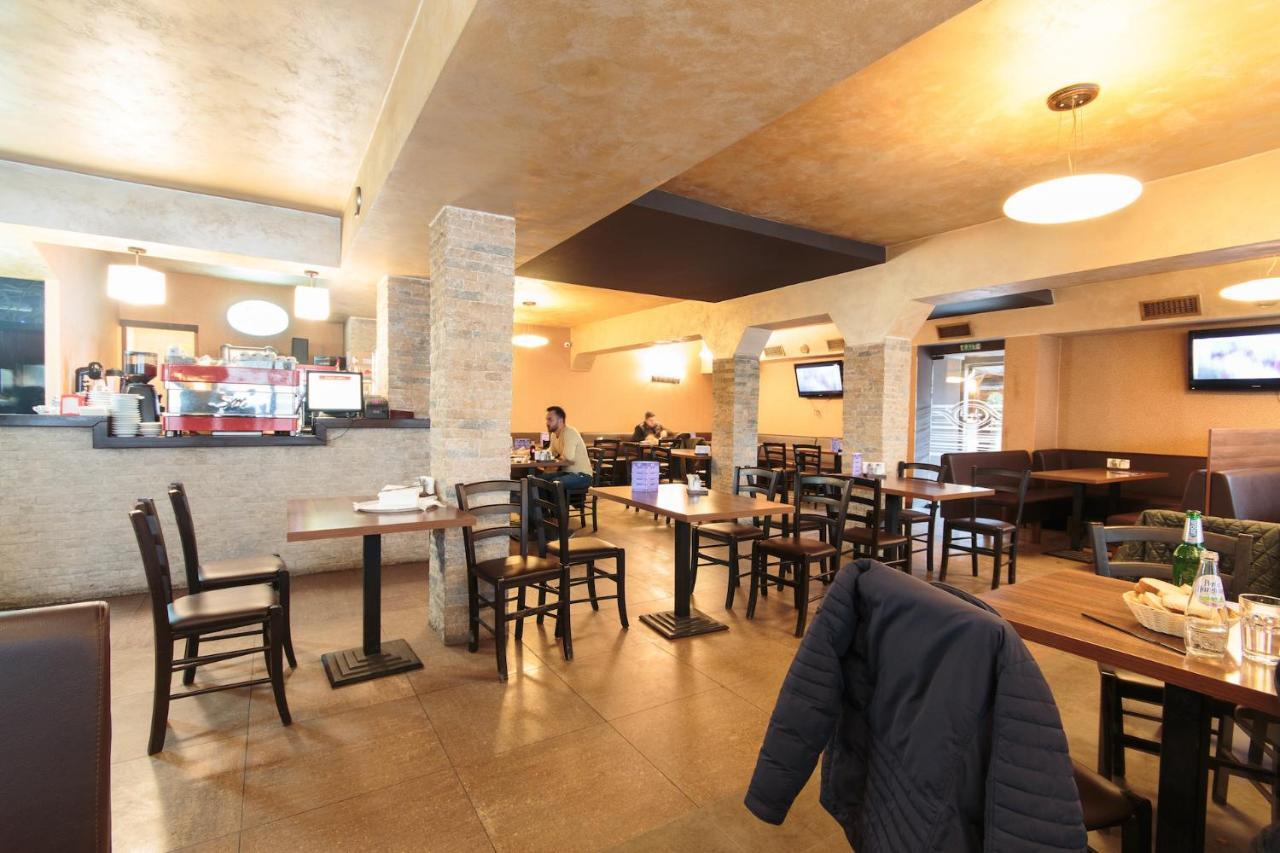Casa De Piatra Bistro Cluj-Napoca Exterior foto